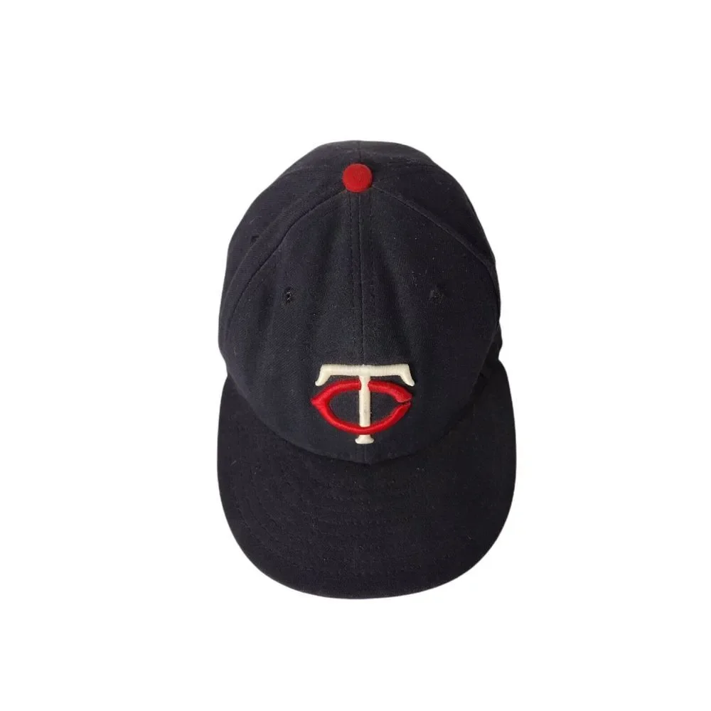 Vintage Minnesota Twins New Era 59Fifty Official On Field Ball Cap Hat 7 3/8 USA